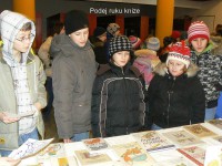 podej ruku knize 024.jpg